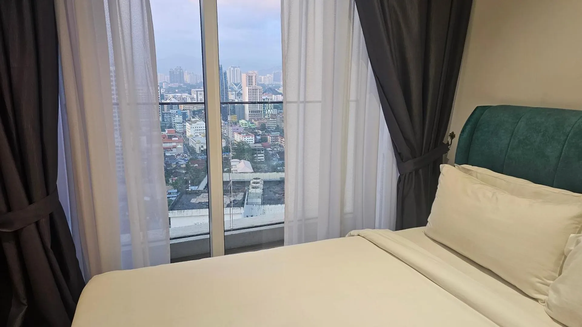 The Colony Infinitum Relax Suites Klcc Kuala Lumpur